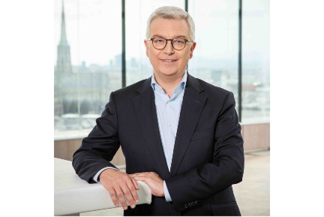 Porträt Mag. Michael Höllerer